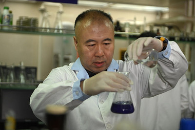 科技興農(nóng)，綠色引領(lǐng)——記河北省科學(xué)技術(shù)協(xié)會(huì)生物飼料研發(fā)領(lǐng)域的科技工作者風(fēng)采